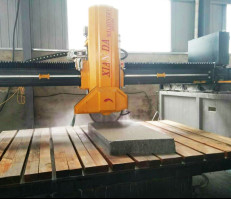 Infrarotbrücke Automatische Tischbewegung Brücken Säge Schneidemaschine für Industrie