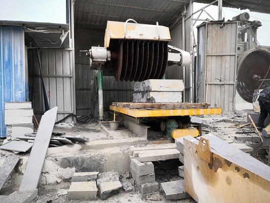 Metallmaterial Vier Stück Baluster-Schneidmaschine Wechselstromversorgung