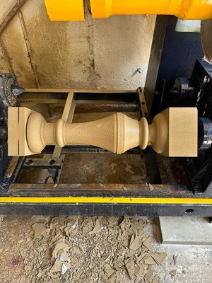 Zwei Stück Baluster-Säulen-Schneidemaschine