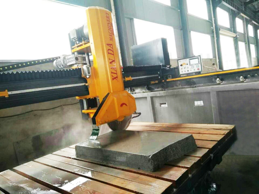 Infrarot-Brücken-Schneidmaschine zur Verarbeitung großer Granit- und Marmorplatten