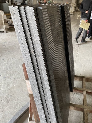 5100 kg Brückenschneidemaschine mit automatischer Tischbewegung 15m3/h Wasserverbrauch