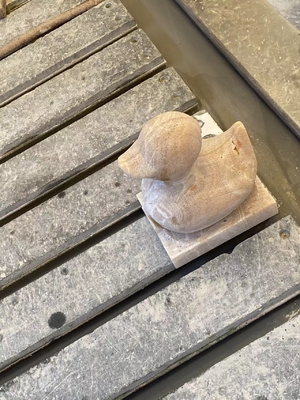 Stabil laufende 4-Achsen-Bogen-Slab-Säulen-Schnitzmaschine