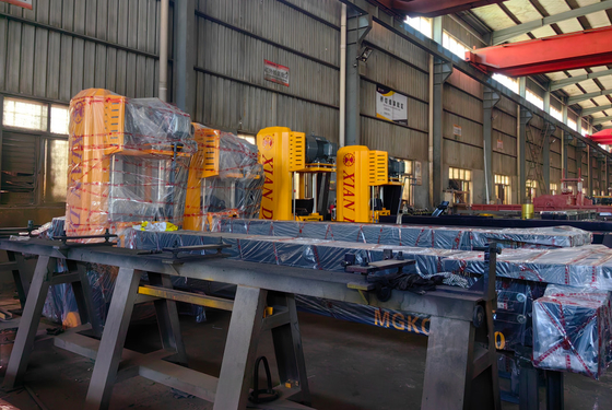 Maschine zum Schneiden von Steinplatten mit vier Spalten mittlerem Block mit doppeltem Hydraulikzylinder