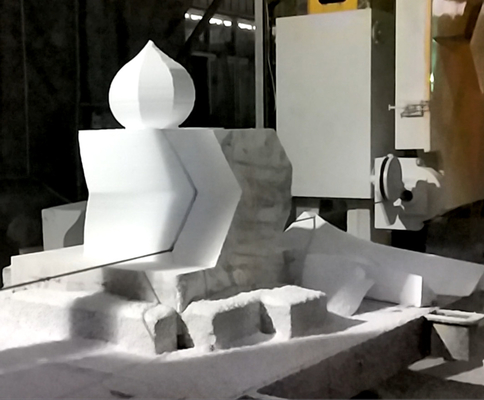 5 Achsen CNC-Diamantdrahtsäge mit 360° drehbarem Arbeitstisch für 3D-Formen