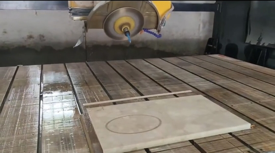 5 Achsen-Verknüpfung Cnc-System Brücken-Schneidemaschine mit Speicherfunktion für Stromausfall