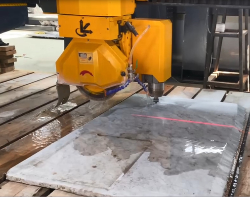 4 Achsenverbindung CNC-System automatische Brücke Schneidmaschine