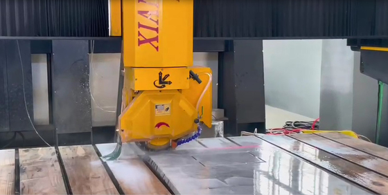 4 Achsenverbindung CNC-System automatische Brücke Schneidmaschine