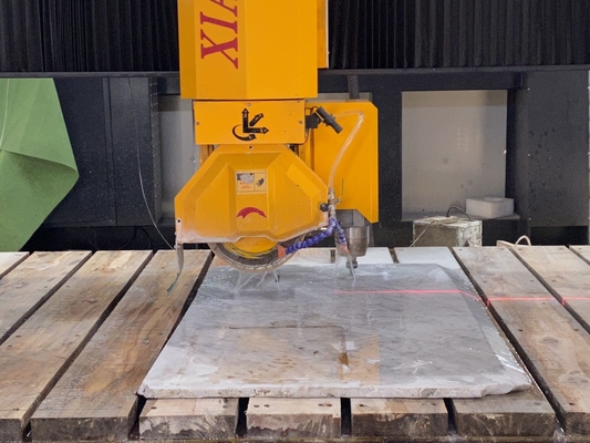 4 Achsen Brückenschneidemaschine für Arbeitsplatte und Waschbecken