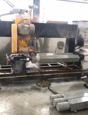 CNC / PLC Zwei PCs Baluster Schneidemaschine für Kingpost, Straßensperre