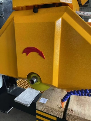Xianda 5 Achsen Brückensäge Schneidmaschine zum Profilieren