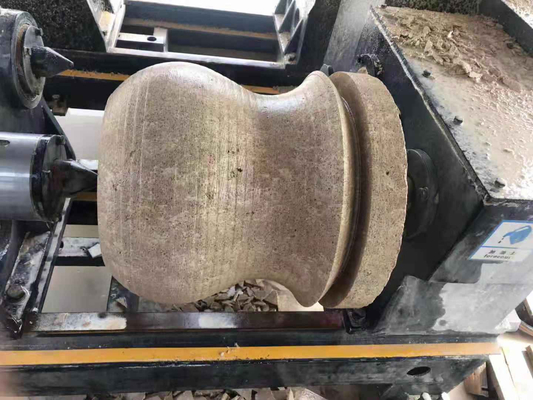 Maschinen für die Profilierung von Steinen mit hoher Schneidkraft (CNC/PLC)