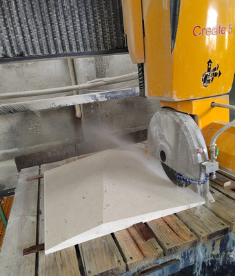 Xianda Marke Italienische System 5 Achsen CNC Brücken Säge Automatische Marmor Granit Quarz Platte Fräsmaschinen Küche Waschbecken Arbeitsplatte Steinschneidemaschine Herstellung Fabrikpreis