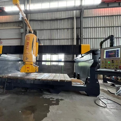 Sicherheitseinrichtung 8000 kg CNC-Brücken-Schneidmaschine für die Spitzenfertigung