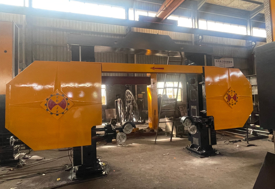Kompakte CNC-Diamantdrahtschneidemaschine mit 360° Drehachse zum präzisen Materialschneiden
