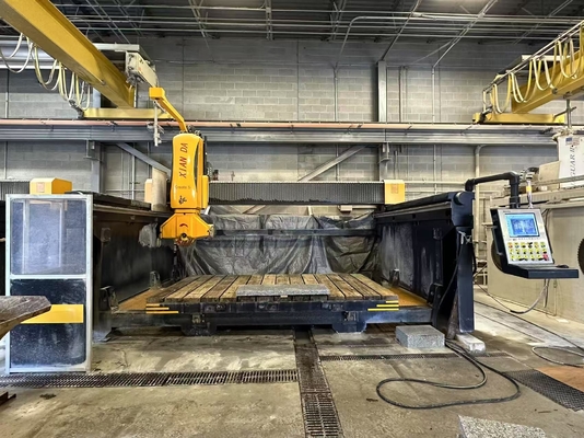 Multifunktionelle 5-Achsen-CNC-Brücken-Schneidmaschine für die Steinbearbeitung