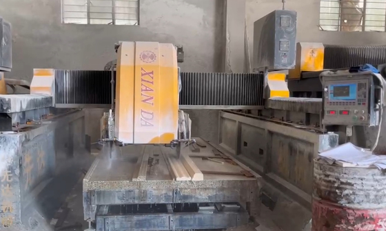 Hochpräzise Steinbrücken-Linear-Schneid- & Fräsmaschine | CNC-gesteuert für Marmor-/Granitprofilierung