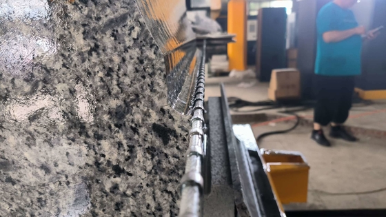 Maschine zum Schneiden von Diamantdrahtsägen Steinmaschinen 5 Achsen CNC Diamantdrahtsäge zur hocheffizienten Steinformung