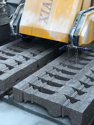 3-Achsen-Linear-CNC-Schneidemaschine mit 220V Stromversorgung, 15kW Hauptmotor und 21,5kW Gesamtleistung für Granitgeländer