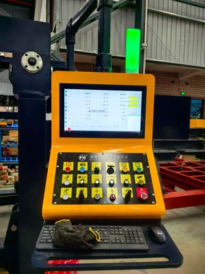 Professionelle 5-Achsen CNC-Brückenschneidemaschine mit 3400x2000mm Arbeitstisch und 0°-360° Kopfrotation für präzises Steinschneiden