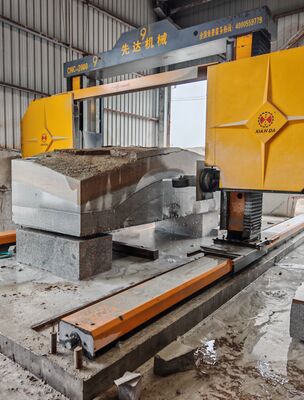 Gantry-bewegliche Hochleistungs-Diamantdrahtsäge mit maximaler Bearbeitungsgröße von 3500*3500*2200mm und CNC/PLC-Steuerung für hochpräzises Steinschneiden