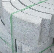 Vertikale CNC-Drahtsägemaschine für gebogene Bordsteine