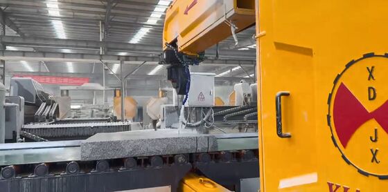 CNC-gesteuerte vertikale Drahtsäge Maschine 3-Achsen-Verknüpfung gekrümmter Bordsteinschnitt