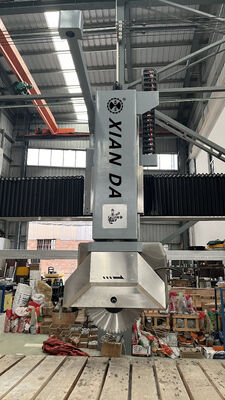 5-Achsen-Brücke Stein Schneider mit italienischen DDX System 900mm Säge Klinge und ±0,1 mm Schneidgenauigkeit