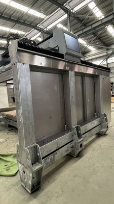 5-Achsen-Brücke Stein Schneider mit italienischen DDX System 900mm Säge Klinge und ±0,1 mm Schneidgenauigkeit