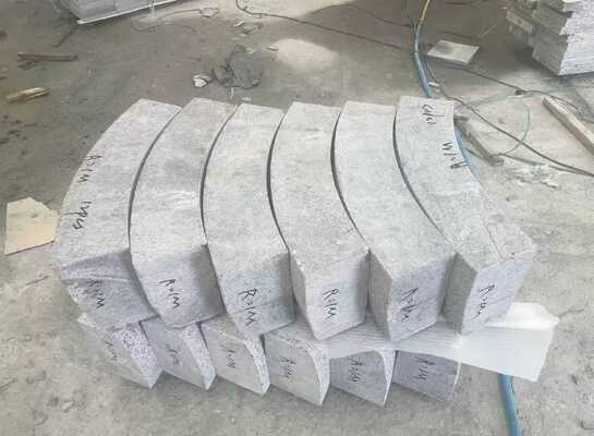 Vertikale CNC-Drahtsäge mit SPS-Steuerung zum Steinschneiden, 4m³/H Wasserverbrauch und 20-50m Drahtlänge