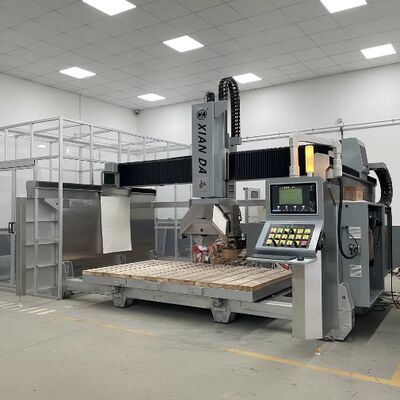 5-Achs-Brückensäge für Stein mit italienischem DDX-System, 900-mm-Sägeblatt und einer Schnittgenauigkeit von ±0,1 mm