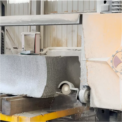 DTWS-2000SA CNC-Diamantdrahtsäge mit hoher Schnittgenauigkeit und 360° Drehung für die Steinprofilierung