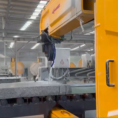 360° drehbare vertikale CNC-Diamantdrahtsäge mit Dauermagnet-Hauptmotor für das Steinschneiden von 2300 mm
