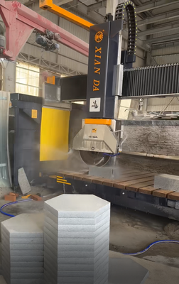 5 Achsen CNC-Brückensäge-Schneidemaschine mit 360° Blattrotation und 3200x2000mm Verarbeitungsgröße für die Steinfabrikation