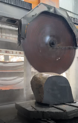 Maschine zum Schneiden von Granitblöcken mit hoher Geschwindigkeit mit einem Maximaldurchmesser von 2800 mm