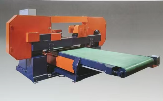 CNC Stein-Doppelschnittmaschine mit 7,5 kW Hauptmotor, 1250 mm maximaler Schnittbreite und variabler Fördergeschwindigkeit