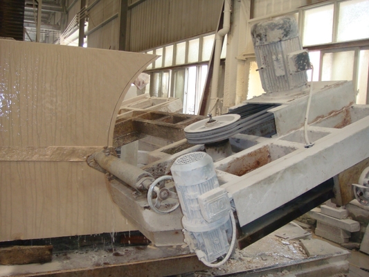 Kreisbogen-Platten-Band sah Platten-Steintrennmaschine 1300mm